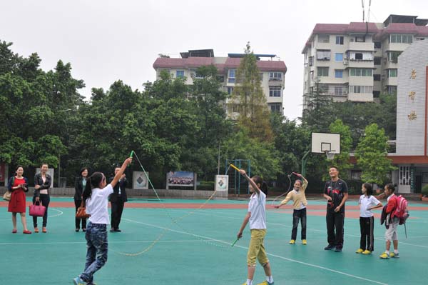 2013年汶羅小學(xué)十佳教師表彰座談會