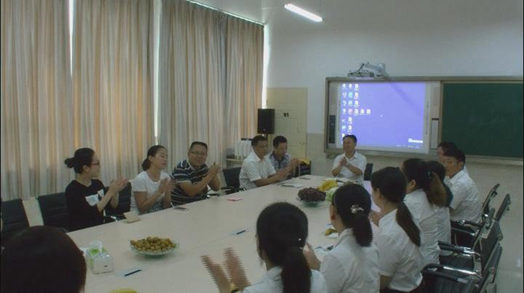 情系教師節(jié) 慰問(wèn)暖人心